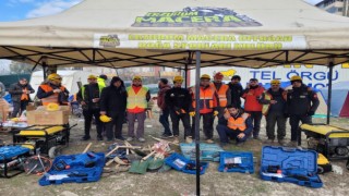 Erzurum offroad ekipleri depremzedeler için seferber oldu
