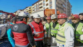 Esenyurt deprem için tek yürek oldu