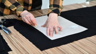 Esenyurtlu kadınlar depremzedeler için üretiyor