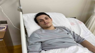 Eşini kurtarırken enkaz altında kalan depremzedenin ayak parmakları kesildi