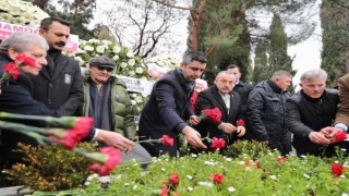 Eski Devlet Bakanı Adnan Kahveci, vefatının 30uncu yıl dönümünde Kartalda anıldı