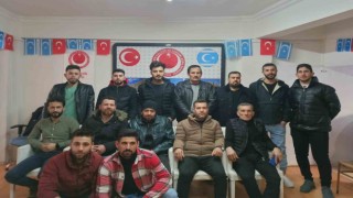 Eskişehirde yaşayan Irak Türkmenleri, yardım için gittikleri afet bölgesinde döndü