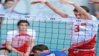 Eskişehirli milli voleybolcudan kötü haber