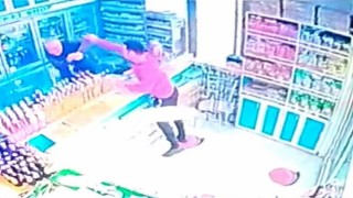 Esnafa çakılı kabus yaşattı: O anlar kamerada