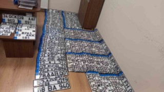 Eyüpsultanda sahte plaka operasyonu: 2 gözaltı
