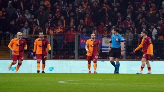 Galatasarayda sınırdaki kart görmedi