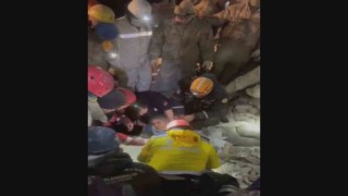 Gaziantepte 163 saat sonra gelen yaşam sevinci