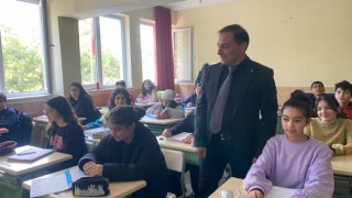 Gazipaşada depremzede çocuklar okula başladı
