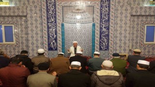Gazipaşada sabah namazında depremzedeler için Kuran-ı Kerim okundu