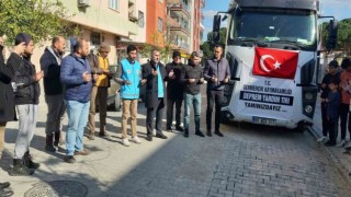 Germencikte yardım tırları deprem bölgelerine gitmeye devam ediyor
