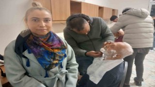 Gönüllü berber ve kuaförlerden depremzedelere kişisel bakım desteği