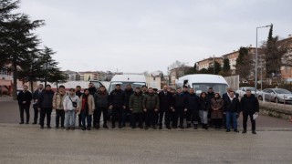 Gönüllü vatandaşlar deprem bölgesine gönderildi