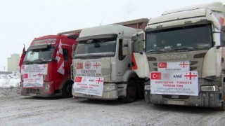 Gürcistandaki Azeri Türklerinden deprem bölgesine anlamlı yardım