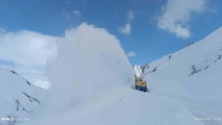 Hakkari-Şırnak karayolu ulaşıma açıldı