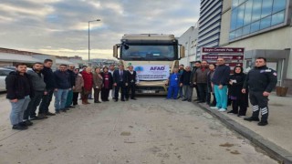 Hastaneden depremzedelere tıbbı malzeme ve gıda desteği