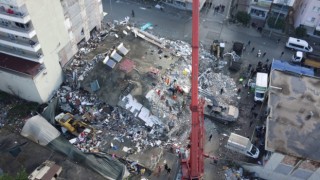 Hatay Payasda çöken binalarda arama kurtarma çalışmaları sürüyor