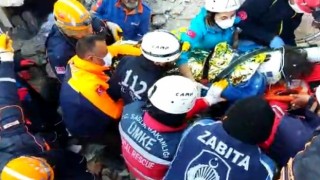Hatayda 202. saatte enkaz altından sağ olarak çıkartıldı