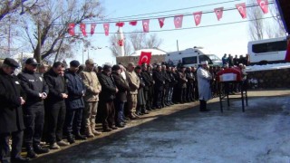 Hatayda depremde hayatını kaybeden uzman çavuş Karsta toprağa verildi