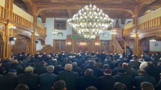 Hayatını kaybeden depremzedeler için dua edildi