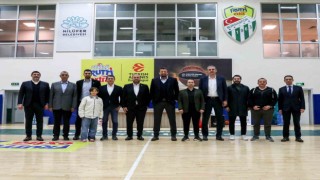 Hidayet Türkoğlu, Frutti Extra Bursasporu ziyaret etti