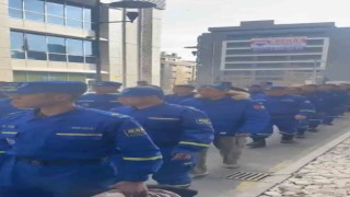 Huawei çalışanları Çinli arama kurtarma ekibini alkışlarla karşıladı
