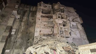İdlibte arama kurtarma çalışmaları devam ediyor
