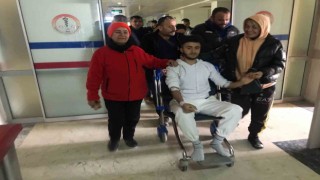 İdrarını içip annesinin çiçeklerini yiyerek hayatta kaldı, 17 yaşındaki Adnan enkaz altındaki 94 saati İHAya anlattı
