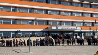 İhlas Vakfı yardım tırlarıyla deprem bölgesinde