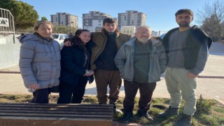 İki büyük Türkiye depreminde de görev yapan Türk-Rus aile, insanların yaralarını sarıyor