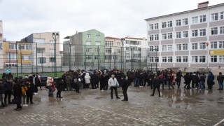İkinci büyük deprem Sinopta da hissedildi, vatandaşlar sokağa döküldü