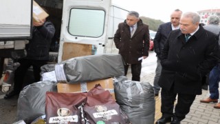 İlkadımlı kursiyerler depremzedeler için diktiler