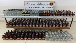 İş yerinde 425 şişe gümrük kaçağı alkol ele geçirildi