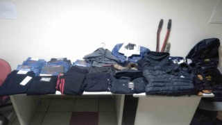 İş yerini soyan hırsızlar kameralarla adım adım izlenerek yakalandı
