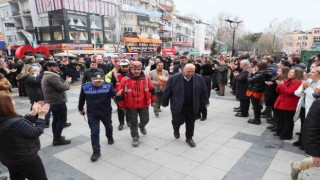 İZBAK ekipleri alkışlarla karşılandı