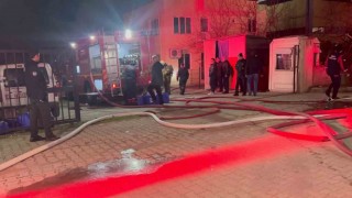 İzmirde kauçuk fabrikasında korkutan yangın