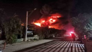 İzmirde lastik bayisinde korkutan yangın