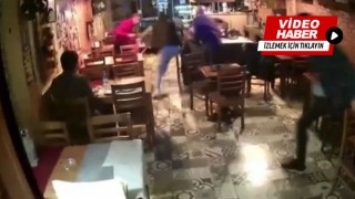 İzmir'deki depremde herkes kaçıştı, o yerinden kıpırdamadı