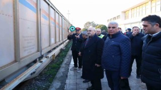 İzmirdeki konteynerler deprem bölgesine gönderildi