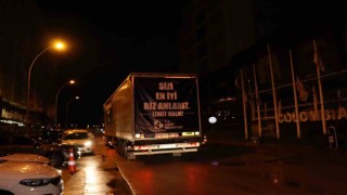 İzmit Belediyesinin 2 yardım tırı afet bölgesine ulaşmak üzere