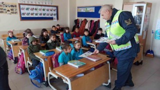 Jandarma ekipleri, “Güvenli eğitim” için okullarda