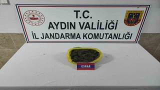 Jandarma ekipleri yarım kilo esrar yakaladı