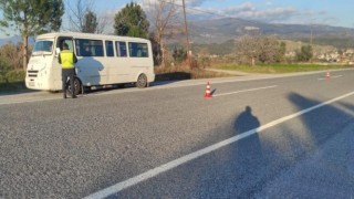 Jandarma ekiplerinden cep telefonu denetimi