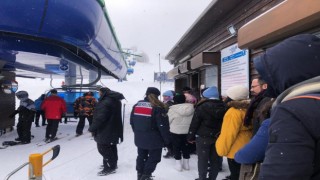 Jandarmadan lise öğrencilerine Uludağ sürprizi