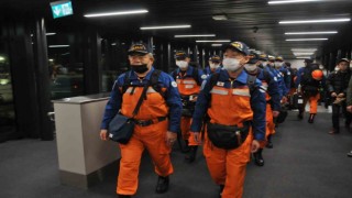 Japon arama kurtarma ekibi Türkiyeye geldi