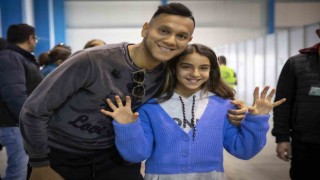 Josef de Souza, depremde ailesini kaybetmiş 1 kız çocuğu evlat edinecek