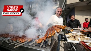 Kaburgacı Yaşar usta'dan Hatay’daki depremzedelere ikram