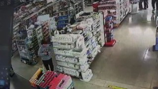“Kadrolu hırsız” mağaza çalışanlarını canından bezdirdi
