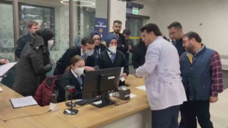 Kahramanmaraş depreminde yaralanan 11 kişi İstanbul Başakşehir Çam ve Sakura Şehir Hastanesine getirildi