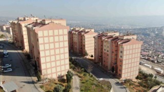 Kahramanmaraşta 13 yıllık TOKİ konutları depremden sağlam çıktı, çatlak bile yok