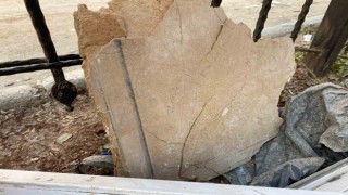 Kahramanmaraşta enkazda “Ben ölürsem kalanlar okusun” yazılı tahta parçası bulundu